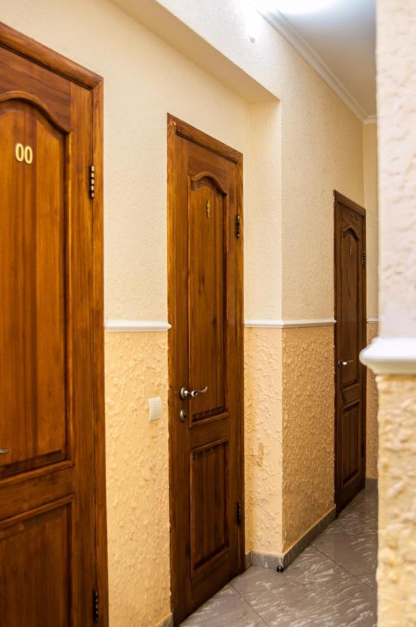 Saperka Hostel Киев Екстериор снимка